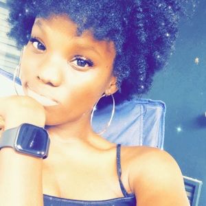 Meet your Posher, Alyssa